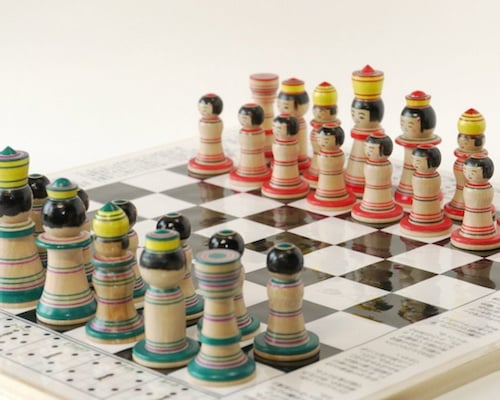 Kokesu Kokeshi Chess Set