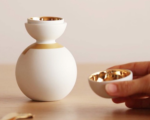 Ceramic Japanese Sake Bottle Cup Set Snowman Gold Scarf Design